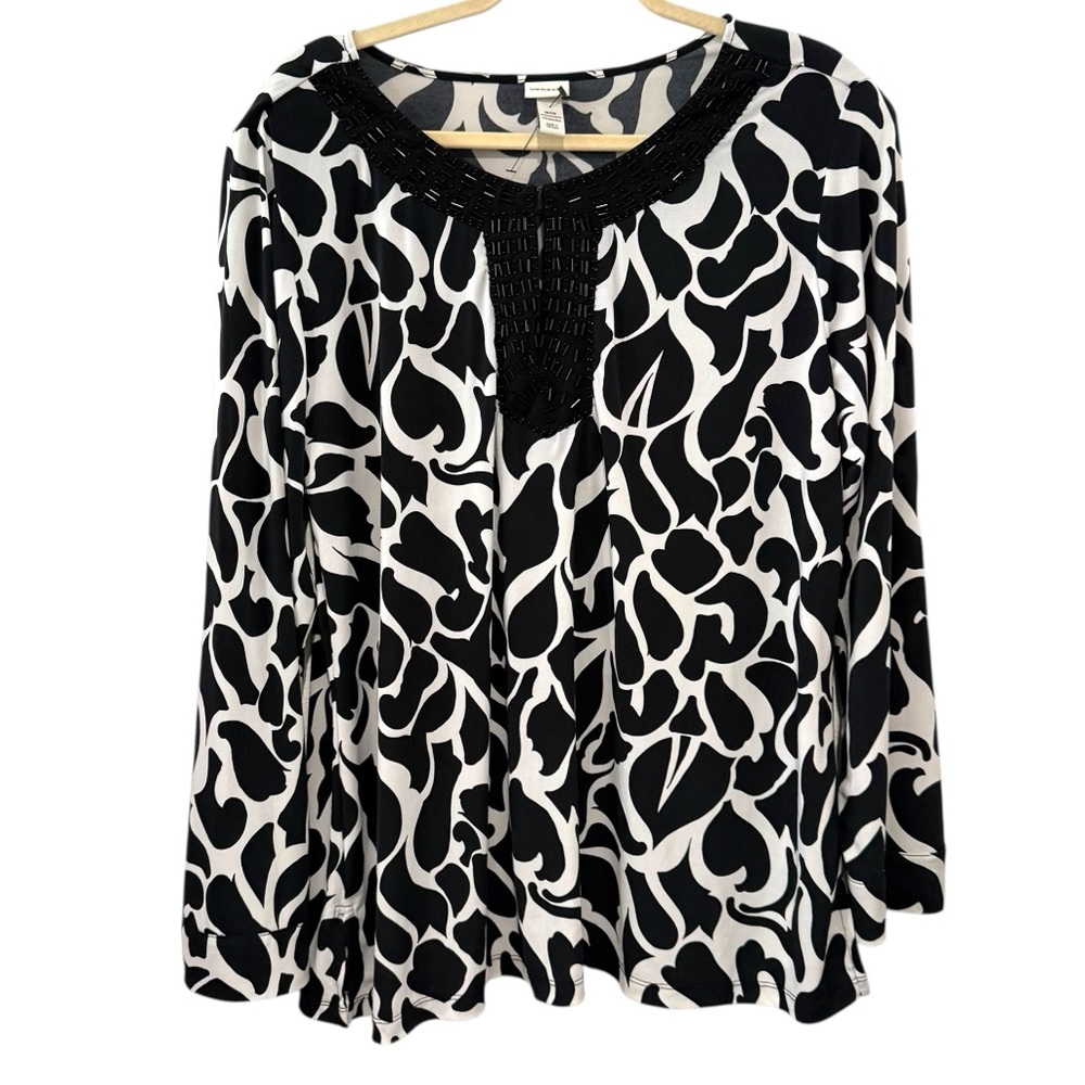 Venezia 18/20 2X Black White Abstract Print Beaded Neckline Long Sleeve Blouse